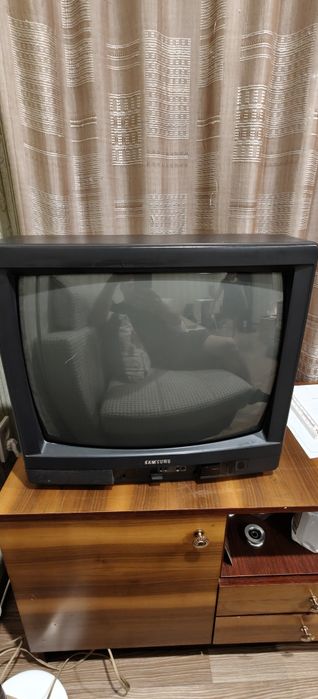 Телевизор Samsung