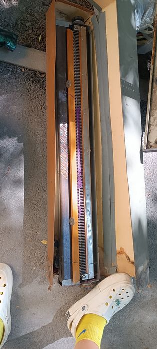 Продам 1975 года вязальную  ручную машинку,,Чернивчанка"