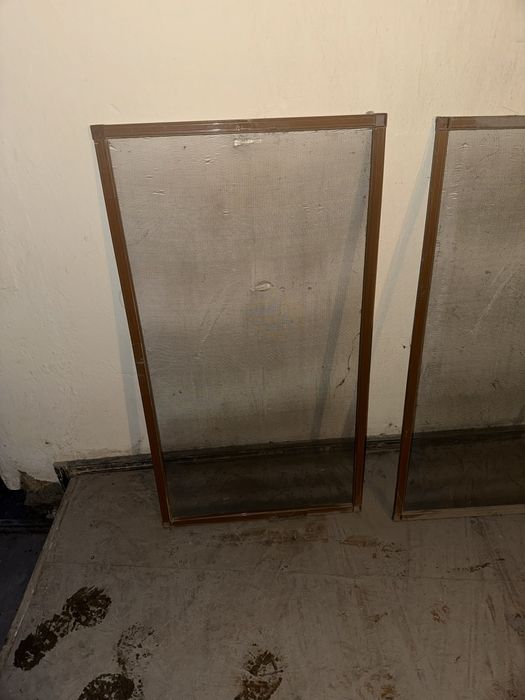 Сетка для окна б/у