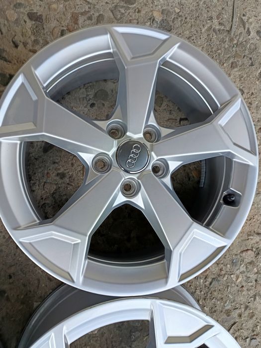 Оригинални нови джанти за Audi Q3 5x112 17цола