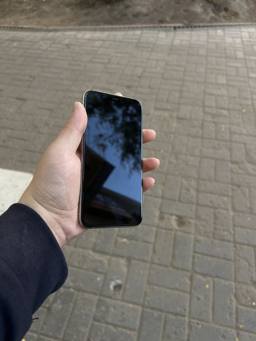 Продам Айфон 11про