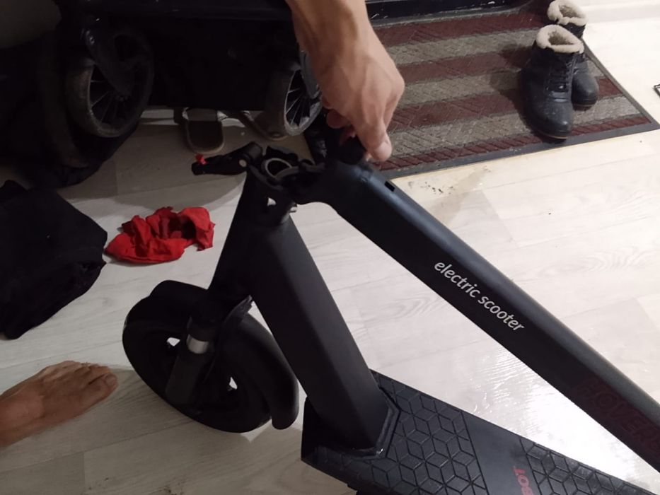 Электросамокат Hoverbot