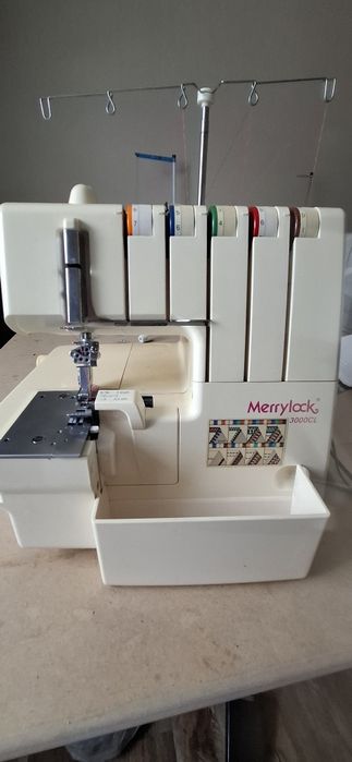 Продам бытовой оверлок