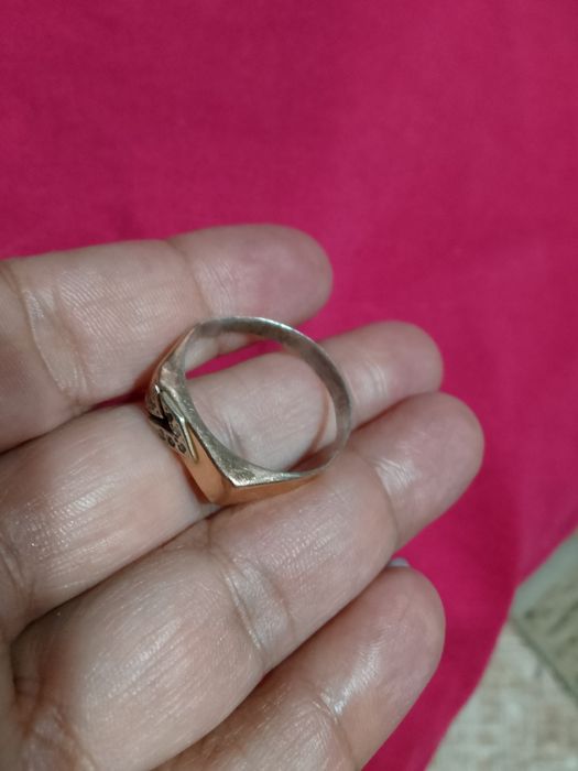 Мужская молодежная печатка.