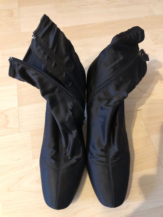 Ghete negre Uterque