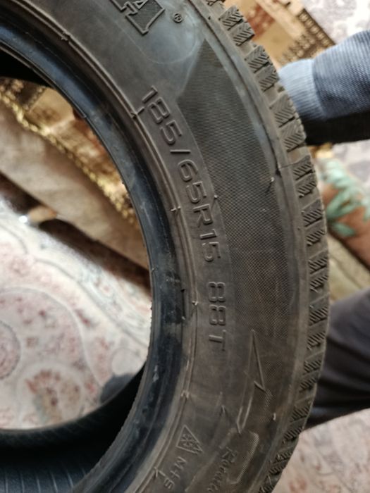 Продам шины новые