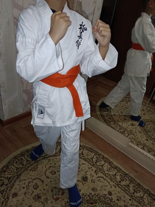 Срочно продам кимоно карэте