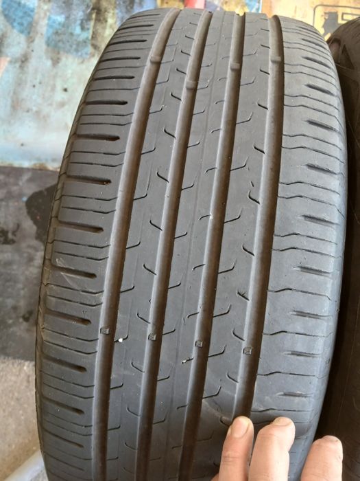 Se vinde două anvelope vară 235/55/R19 CONTINENTAL DOT 2021