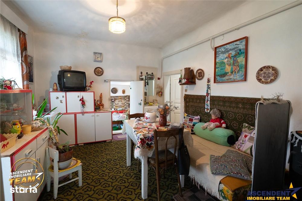 Casa traditionala, cu teren pretios de 534 mp, Targu Secuiesc