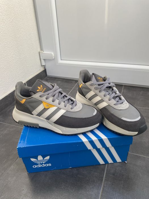 Маратонки Adidas