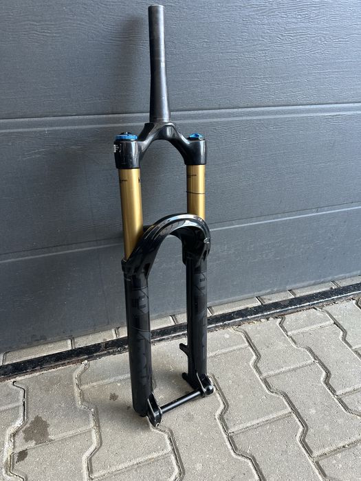 Furca Fox 38 factory kashima, ofertă 2100 lei!