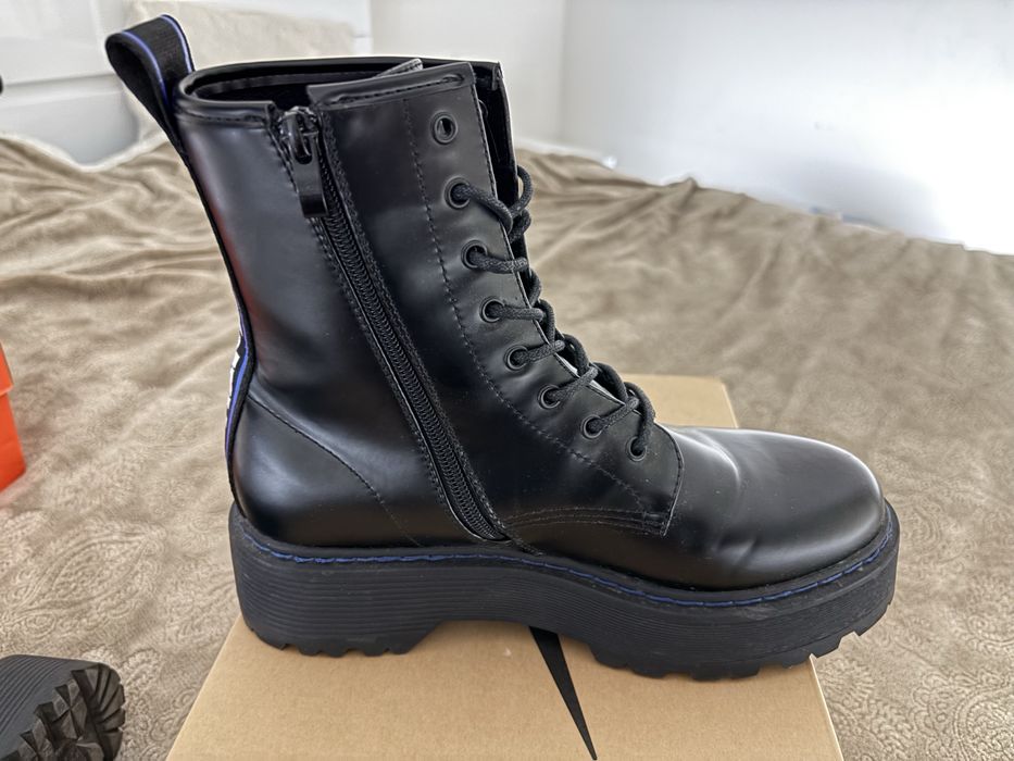 Дамски бото Replay