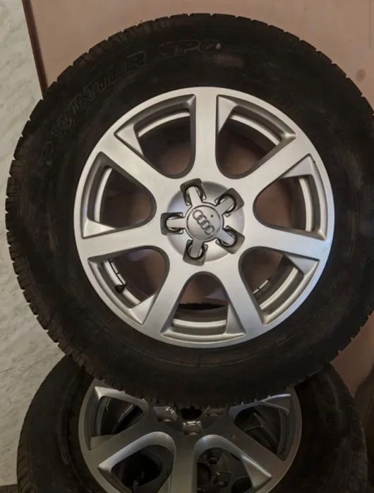 AUDI Q5 17 цола перфектни