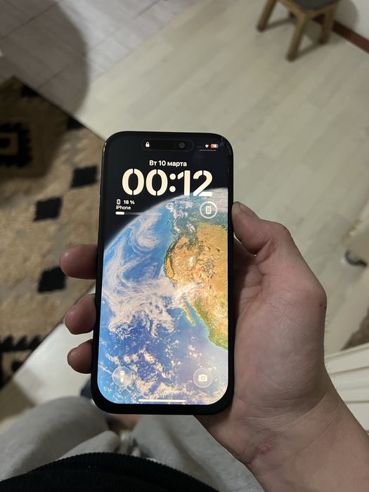 Продам  айфон  15