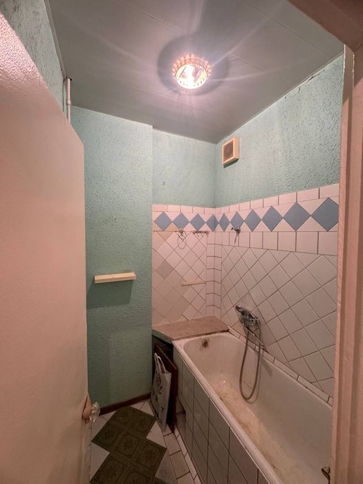 Срочно продаётся 1×2/3/4 квартира ремонт хороший феруза сагдяна 46500