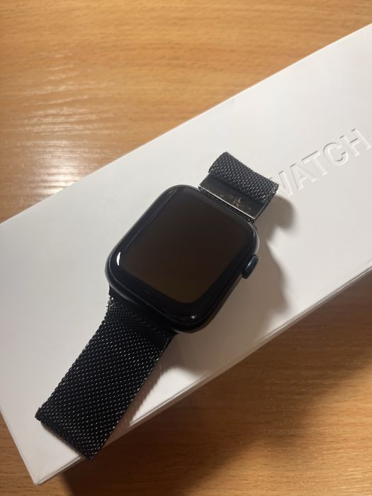 Продам Apple Watch  9