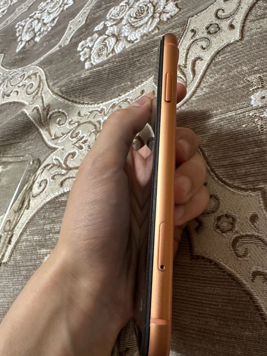 Iphone XR в хорошим состоянии