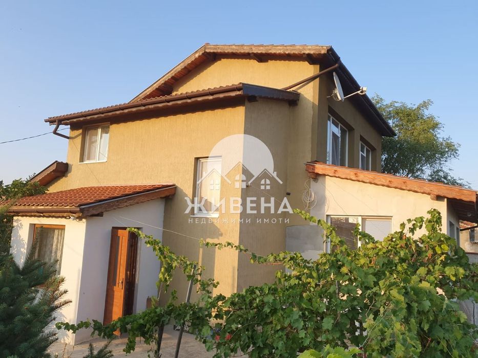 Продава се Къща в с. Славеево, Област Добрич - 200 кв.м за 380 €/кв.м - Снимка #2