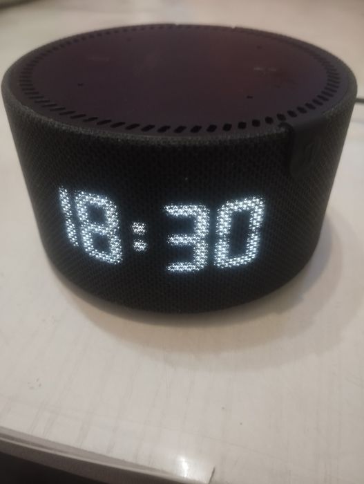 Продам Яндекс станцию мини +