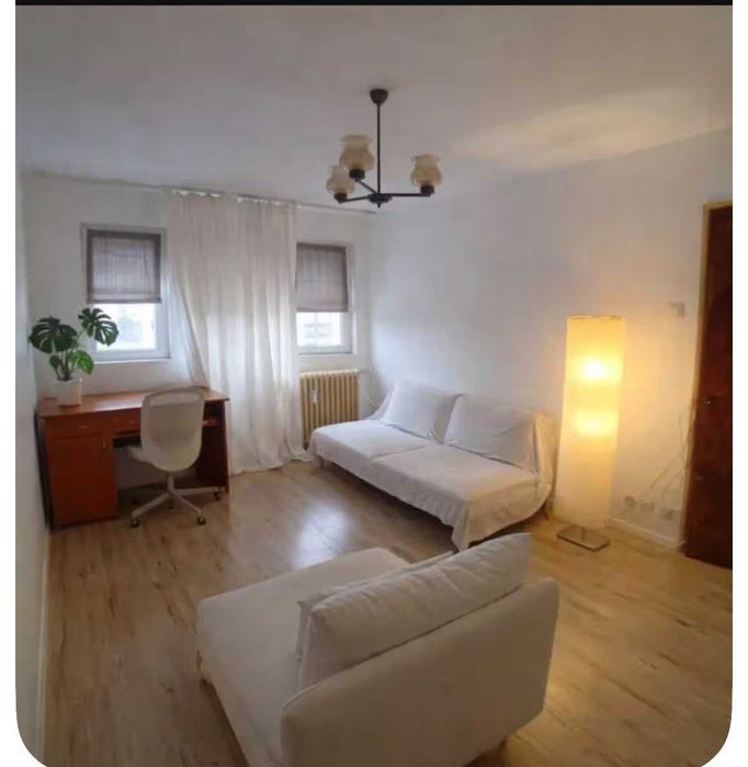 Vand Apartament spatios de 3 camere la 1 minut de metrou Dristor 1