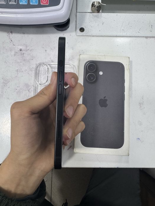 Продам айфон 16, 128GB