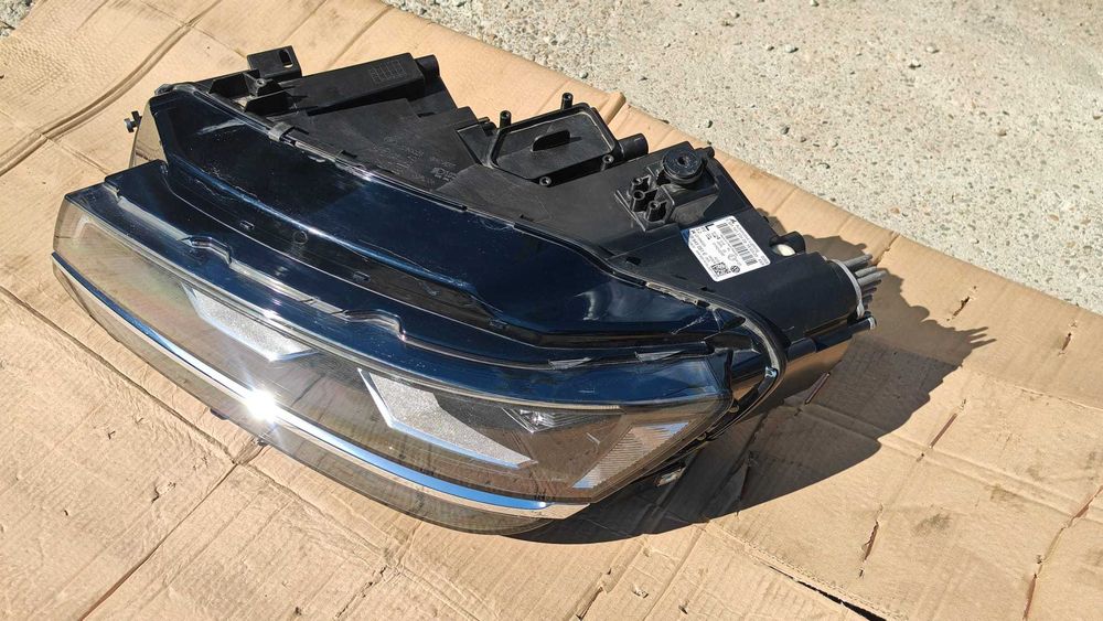 Faruri stânga/dreapta VW Tiguan 2020