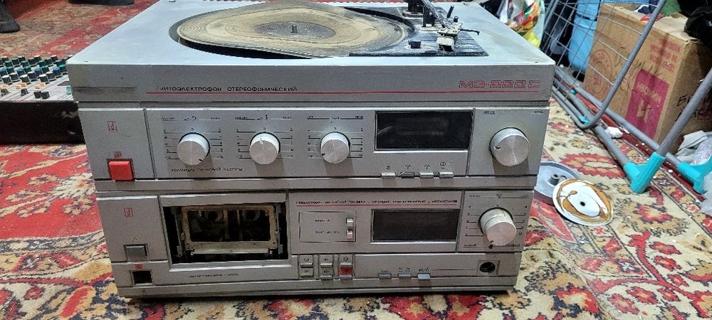 Виниловый проигрыватель ссср