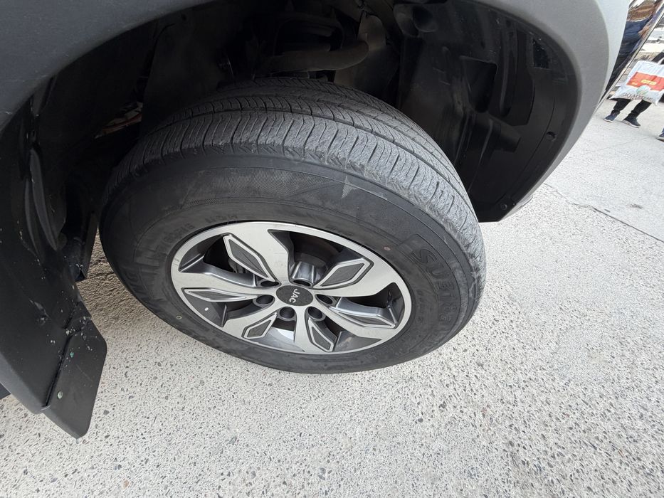 Jac T8 2024 Qora 2.0 tubo