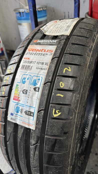 225/55/17 Hankook