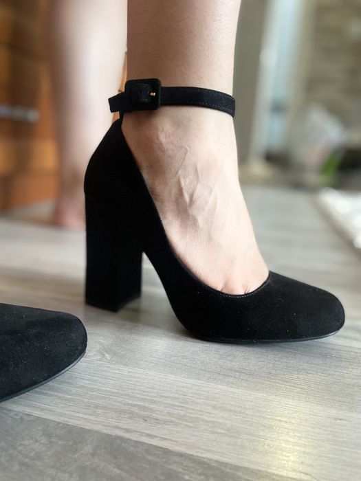 Женские вечерние туфли