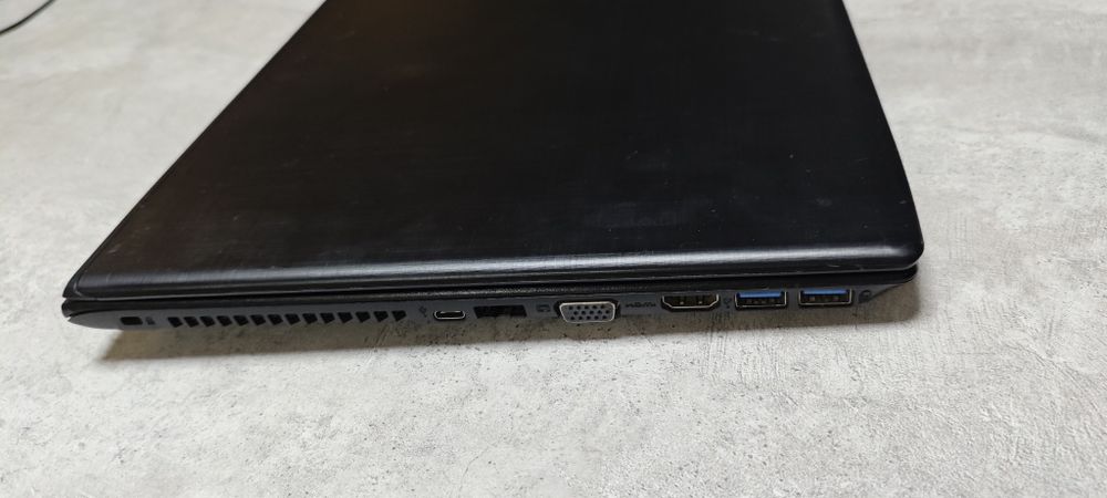 Ноутбук Acer i3/8gb/ssd