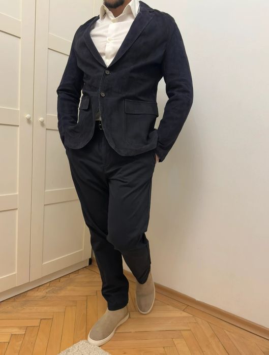 Sacou Barbati Massimo Dutti din piele naturala intoarsa Suede M 38
Sac