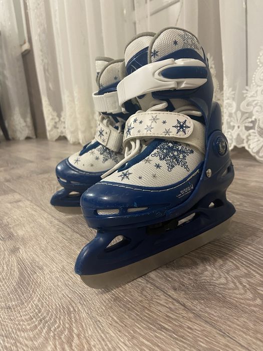 Детские раздвижные ледовые  коньки