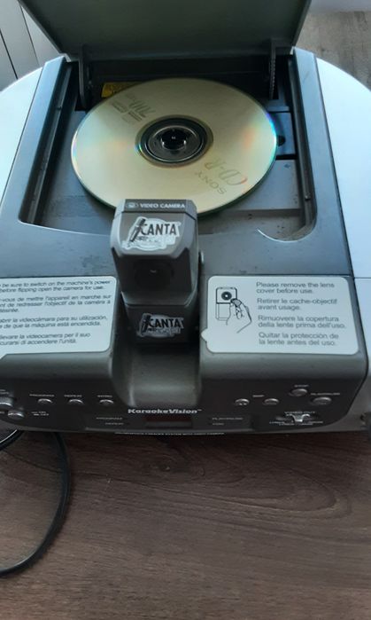 CD Graphics karaoke System Witherspoon video camera