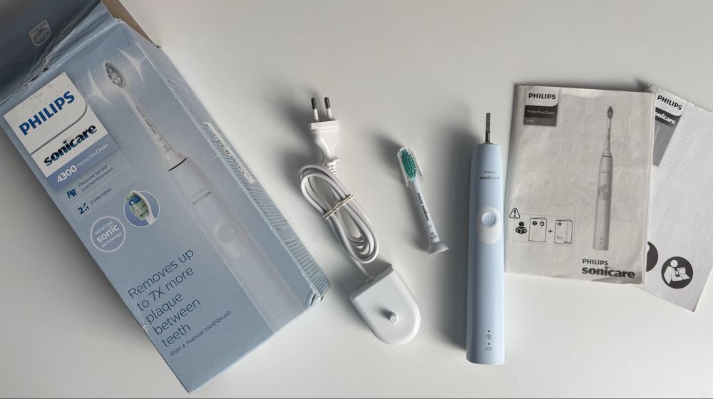 Phillips Sonicare 4300 ProtectiveClean (HX680C) - Full Box