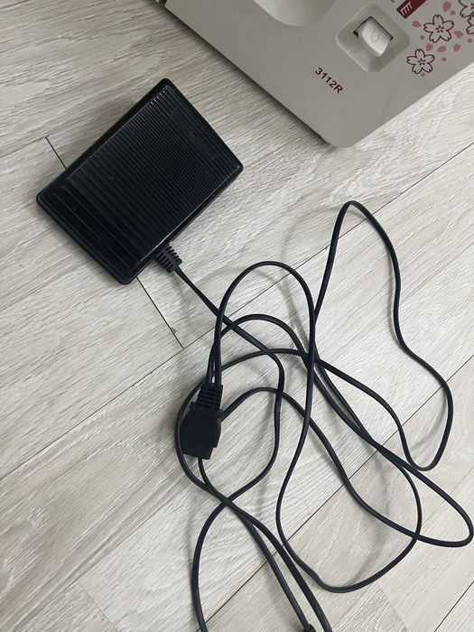 Продам швейную машинку от Janome