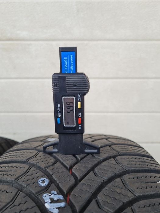 Зимни гуми 2 броя BRIDGESTONE Blizzak6 215 65 R17 дот 2924