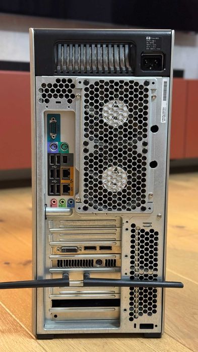 PC Workstation HP Z800 + Monitor BenQ VZ2770H – gata de lucru