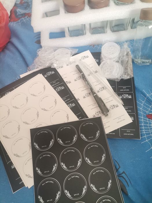 Стъклени буркани за подправки с етикет, 24 броя