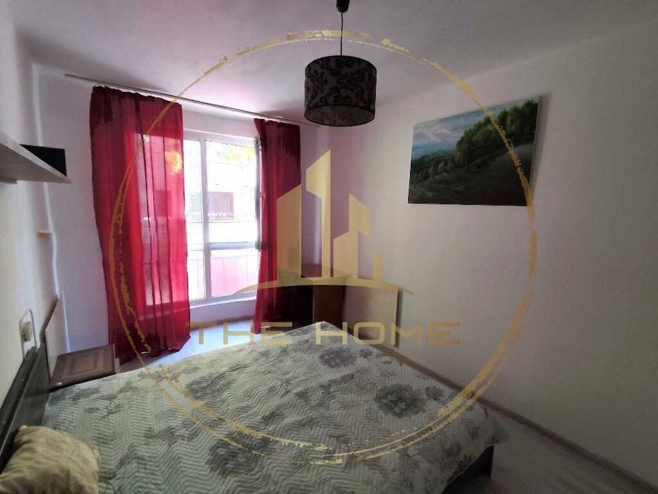 Дава се под наем Двустаен апартамент в Варна, Червен площад - 45 кв.м за 375 € - Снимка #1