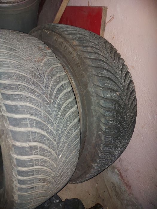 Caut/vând acest model,Renault, pe 16"