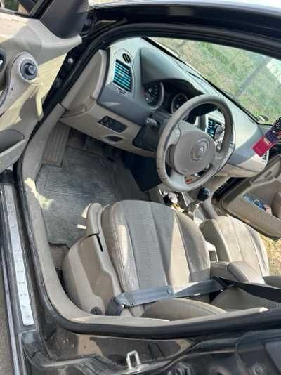 Продавам рено меган