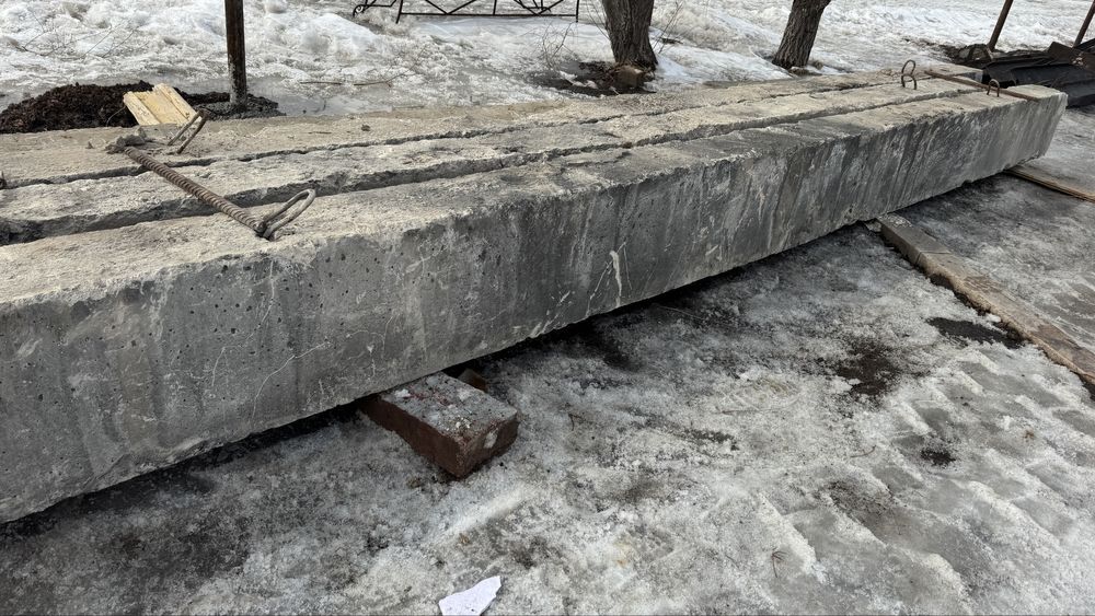 Бетонный ригель ( балка)