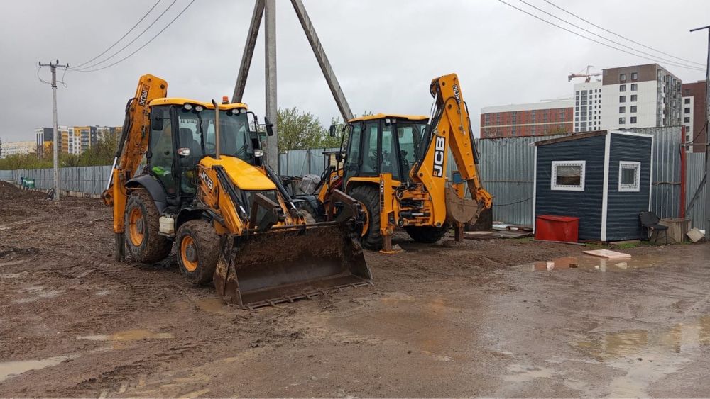 Аренда экскаватор погрузчик JCB 3 в 1, петушок. Ковш, вилы, гидромолот