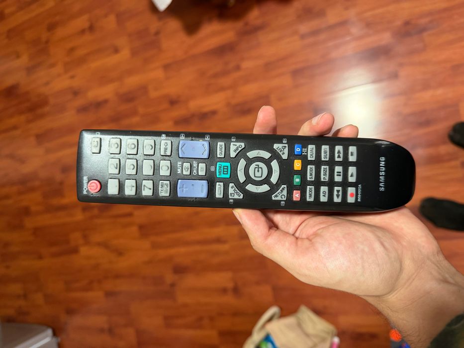 Телевизор Samsung 32 инча