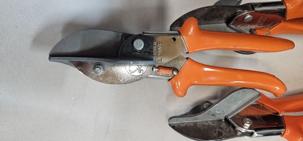 Foarfeca profesionala pentru profile .Taiere la unghi