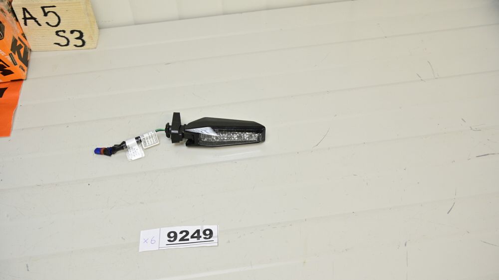 KTM 1390 Super Adventure S / Super Duke R / EVO Semnalizare fata