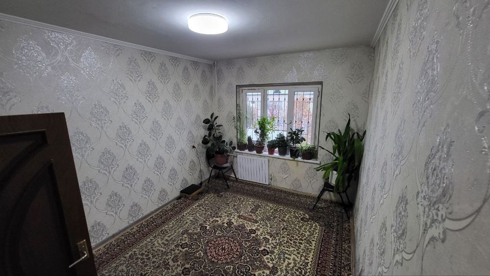 Продал  2 комнотная квартира Чиланзарский район 20А кварт