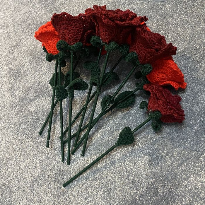 Плетени цветя на една кука