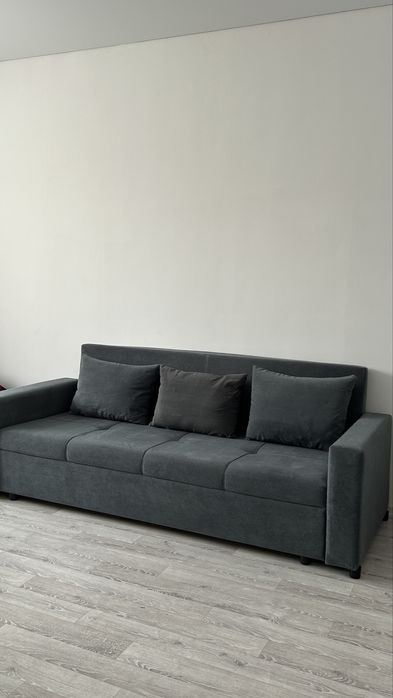 Диван, практически новый